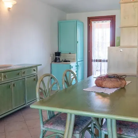 Tatil Evi Con Giardino A
