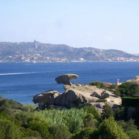 Con Giardino A Tatil Evi Budoni